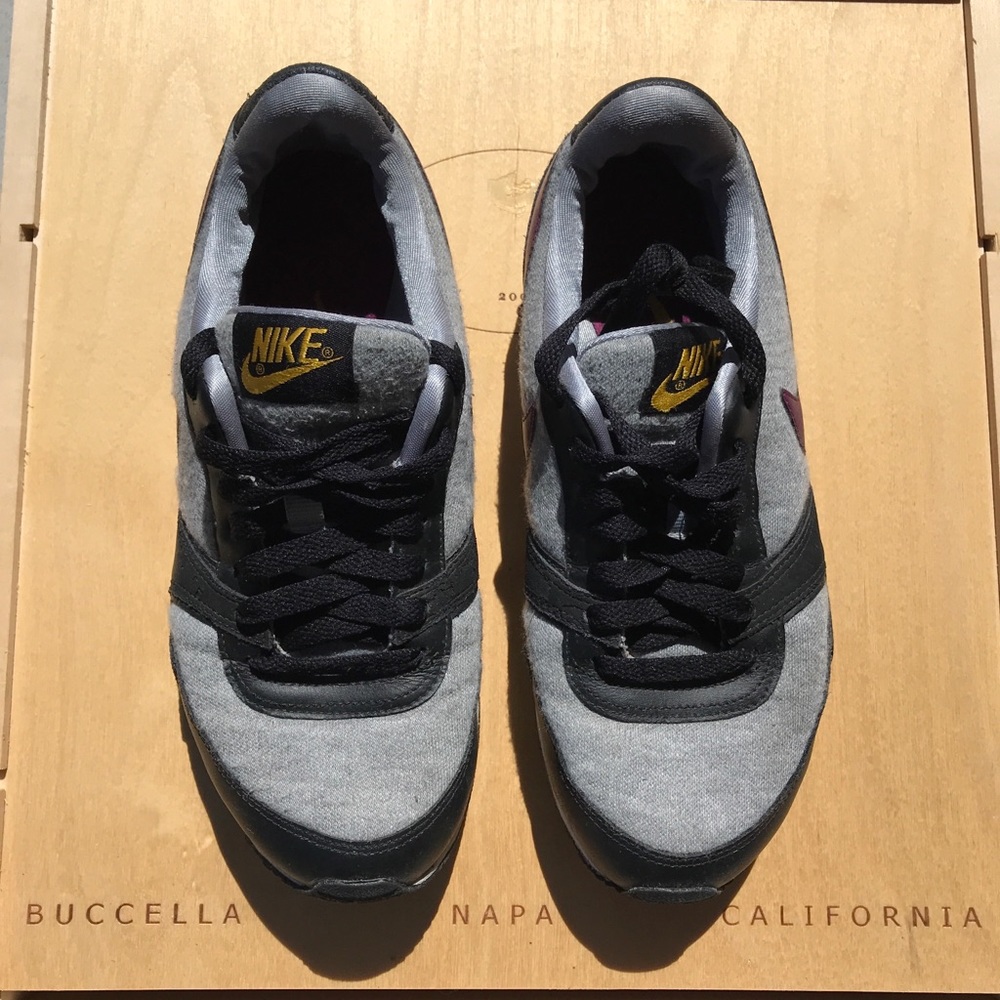 Nike shoes